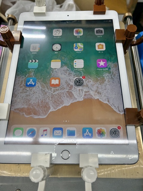 iPad5世代ガラス交換修理工程のご紹介