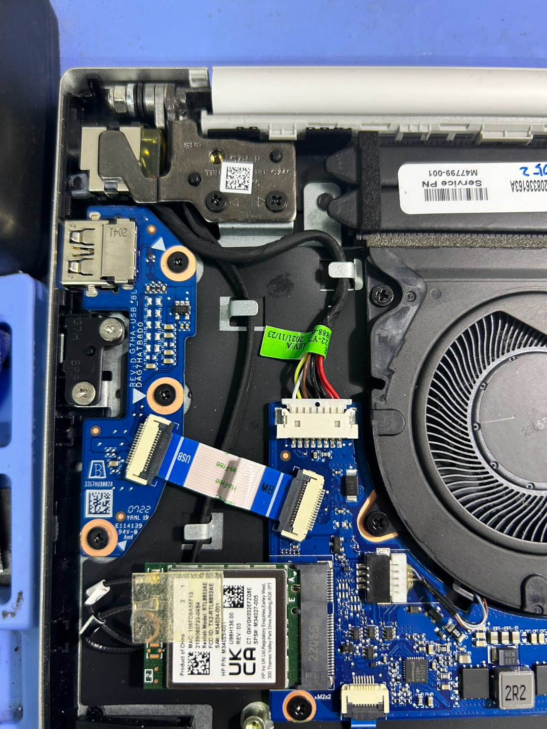 【HPノートパソコン修理】コネクタ不良で充電・電源が入らない…